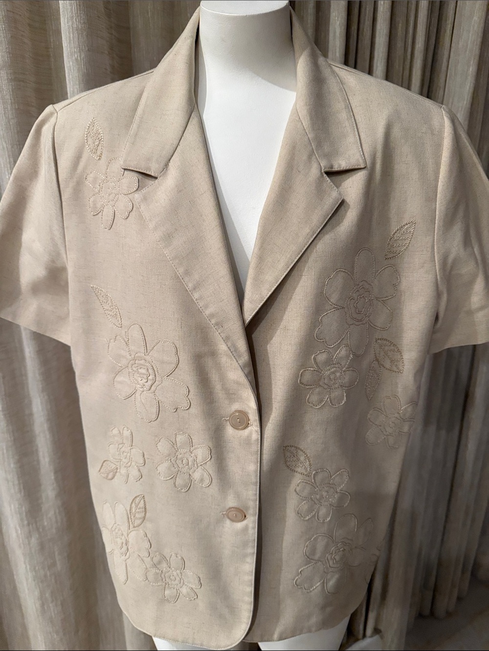 Vtg Alfred Dunner Short-Sleeve Embroidered Blazer Jacket in Beige Sz 16